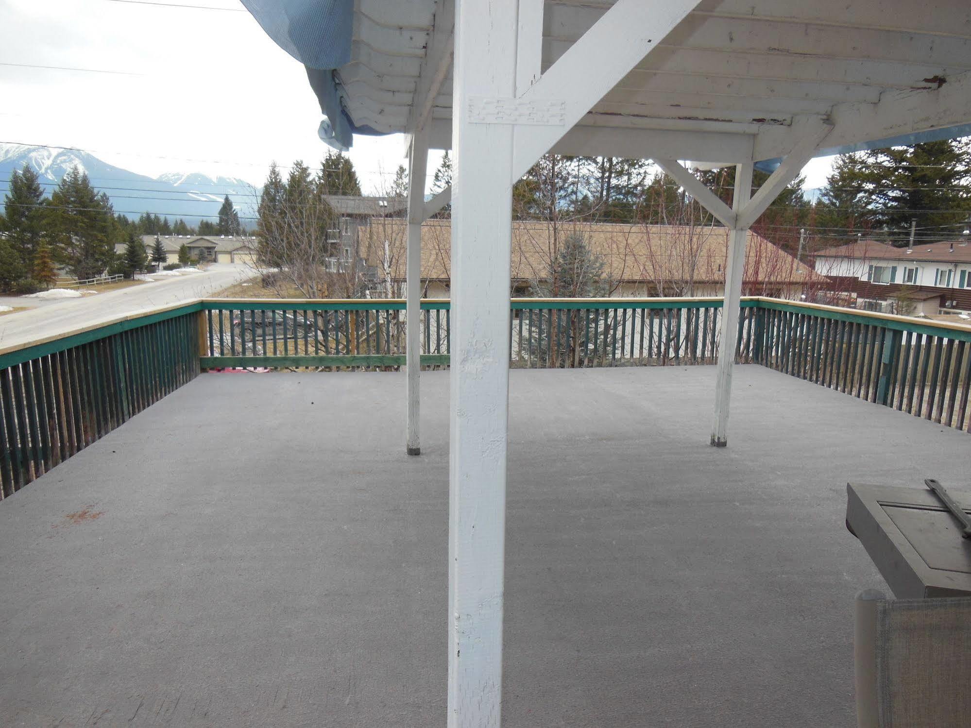 Cedar Motel Radium Hot Springs Exterior photo